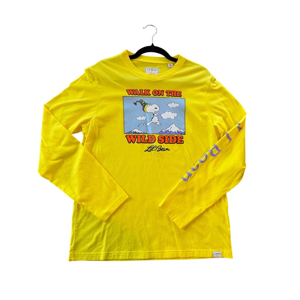 LL Bean X Peanuts Walk on the Wild Side T Shirt Medium Snoopy Snow Mountains
